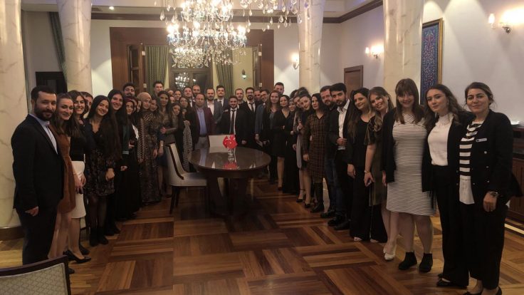 UZMAN KARİYER EĞİTİM KURUMLARI VE SİMYA KOLEJİ 24 KASIM ÖĞRETMENLER GÜNÜNÜ MUHTEŞEM BİR PROGRAMLA KUTLADI